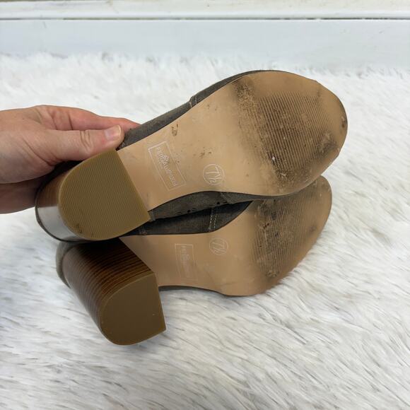 Fergalicious by Fergie Open Toe Laser Cut Taupe Suede Bootie Size 7.5 - Picture 6 of 8